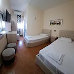 3 * Durrës